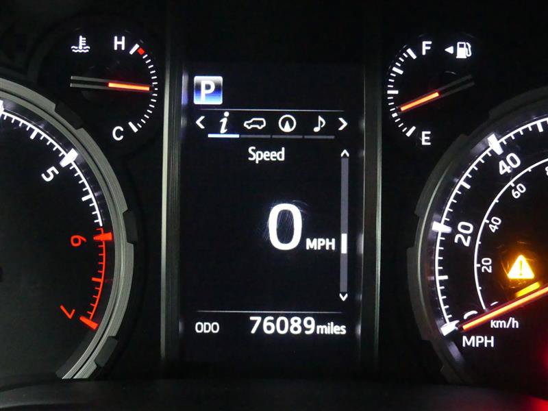 Used 2020 Toyota 4Runner Limited AWD/4WD image 33