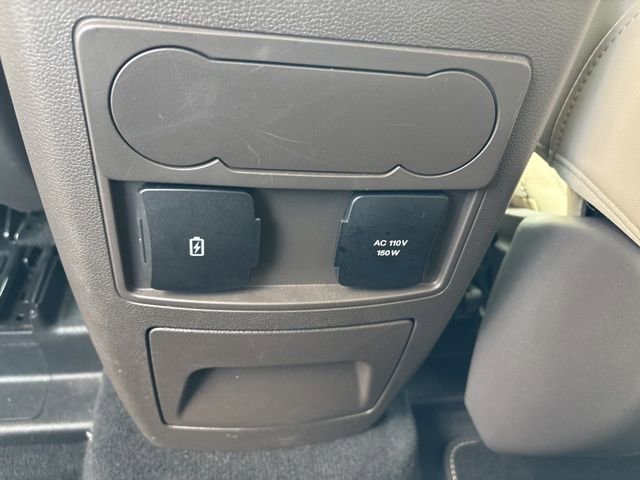 Used 2022 Ford Explorer Platinum w/ Equipment Group 601A AWD/4WD image 33