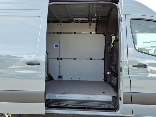 New 2026 Mercedes-Benz Sprinter 2500 image 23