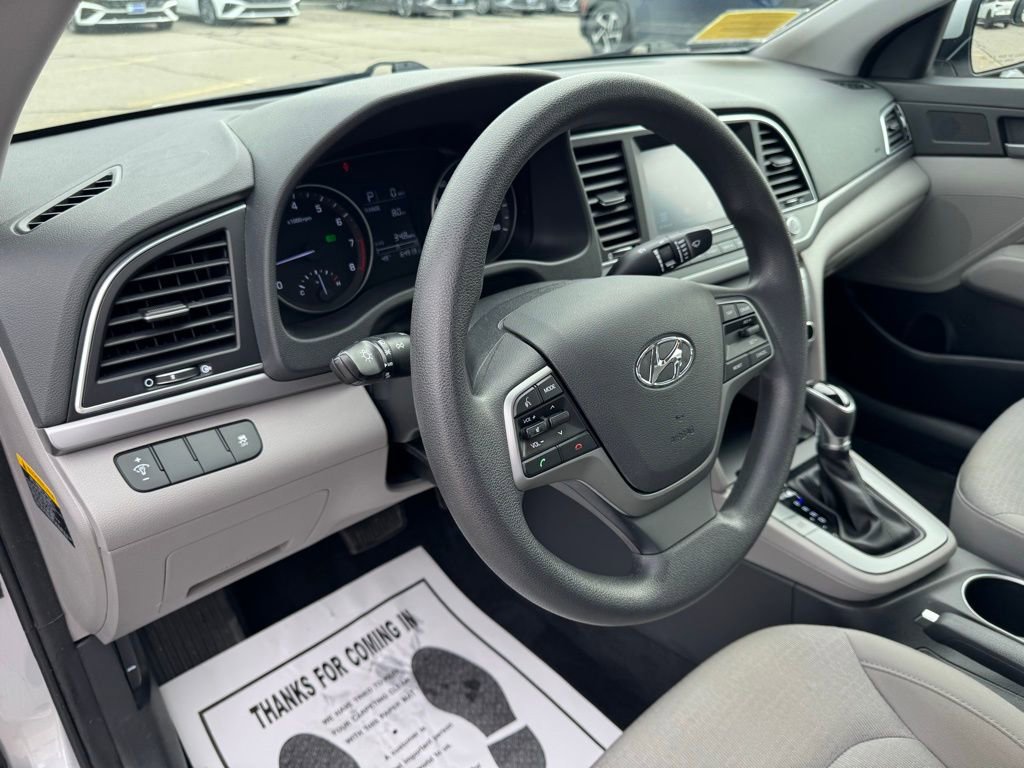 Used 2017 Hyundai Elantra SE FWD image 16