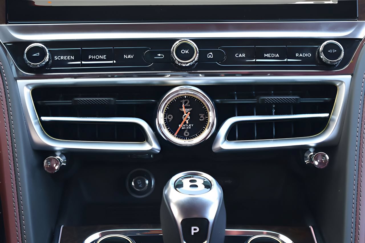 New 2026 Bentley Flying Spur Plug-In Hybrid AWD/4WD image 19