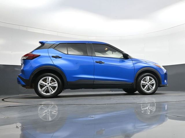 Used 2022 Nissan Kicks S image 32