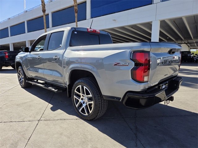 Used 2023 Chevrolet Colorado Z71 w/ Z71 Convenience Package 2 image 4
