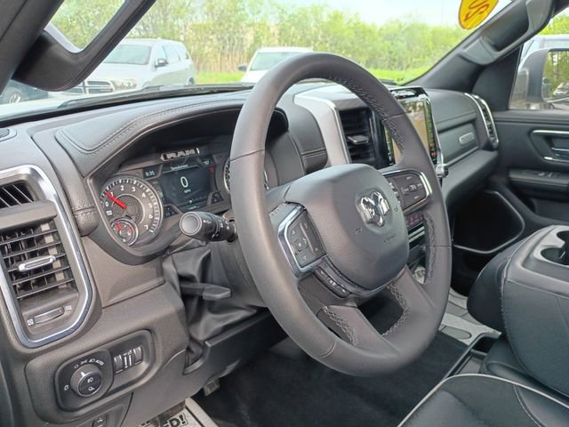 Used 2025 RAM 1500 Laramie AWD/4WD image 11