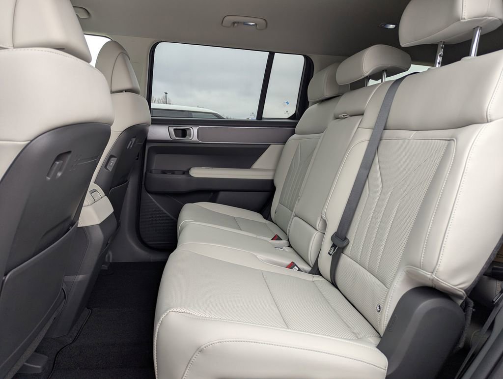 New 2026 Hyundai Santa Fe SEL FWD image 16