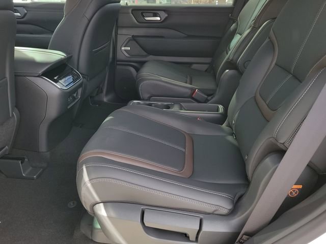 New 2026 Nissan Armada SL w/ Captain's Chari Seat Package image 7