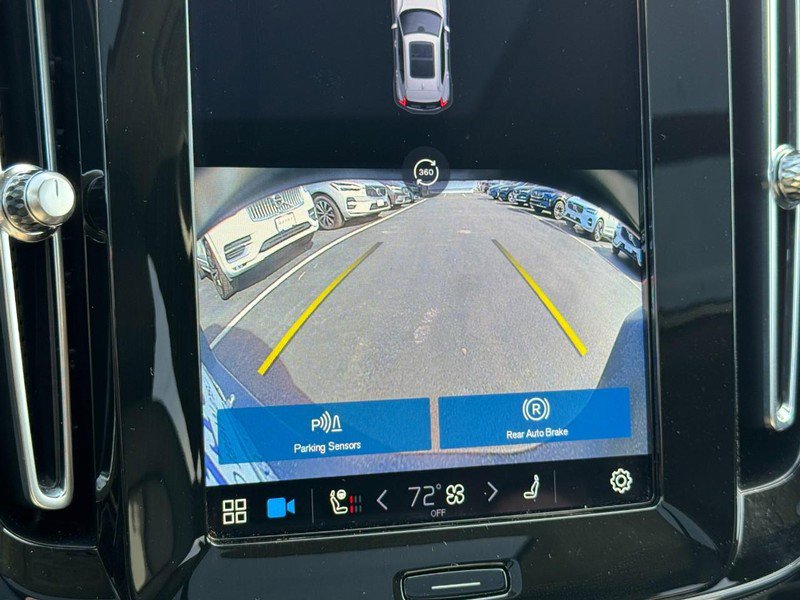 Certified 2023 Volvo XC40 B5 Ultimate w/ Protection Package Premier image 22