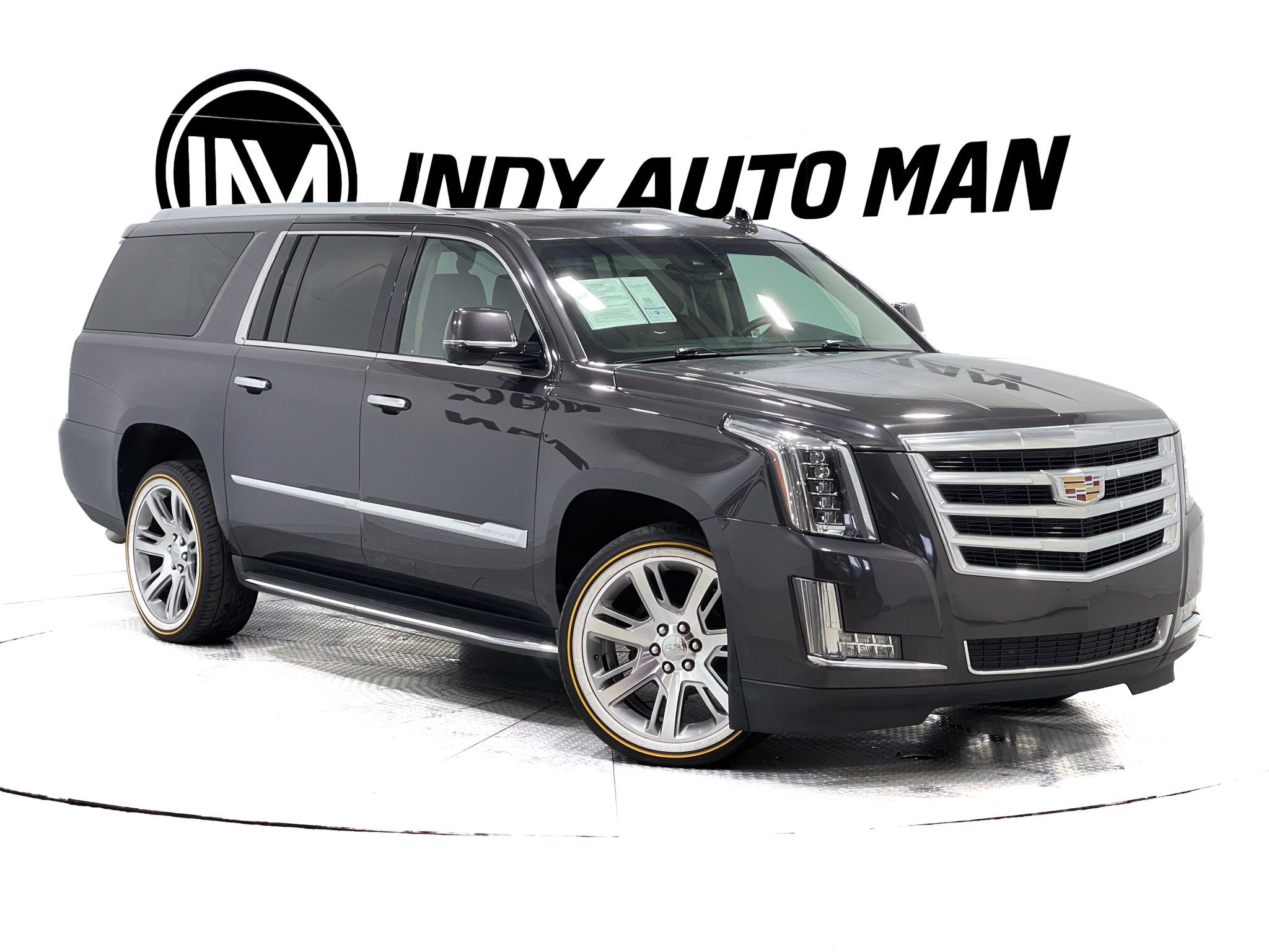 Used 2016 Cadillac Escalade ESV Luxury image 2