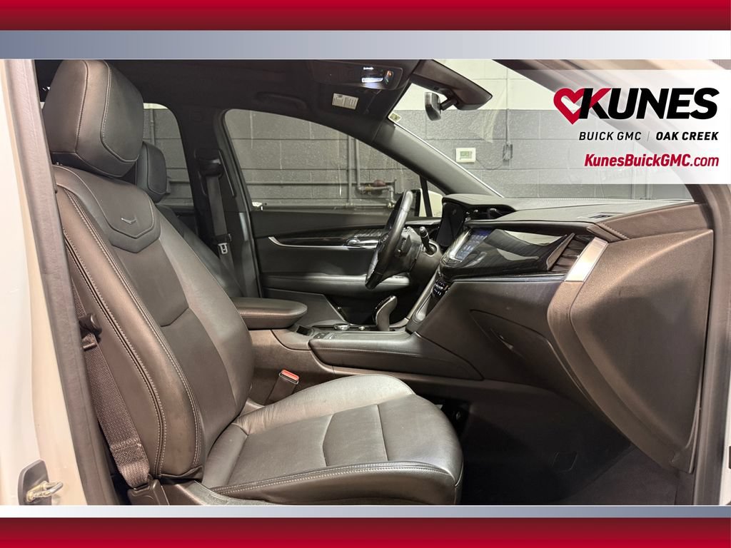 Used 2021 Cadillac XT6 Premium Luxury AWD/4WD image 39