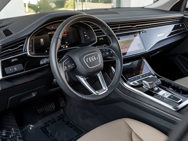 Used 2024 Audi Q8 Premium Plus AWD/4WD image 17