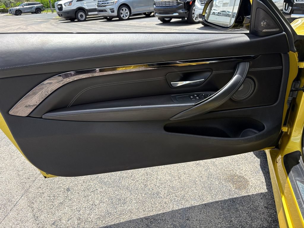Used 2016 BMW M4 Coupe RWD image 30