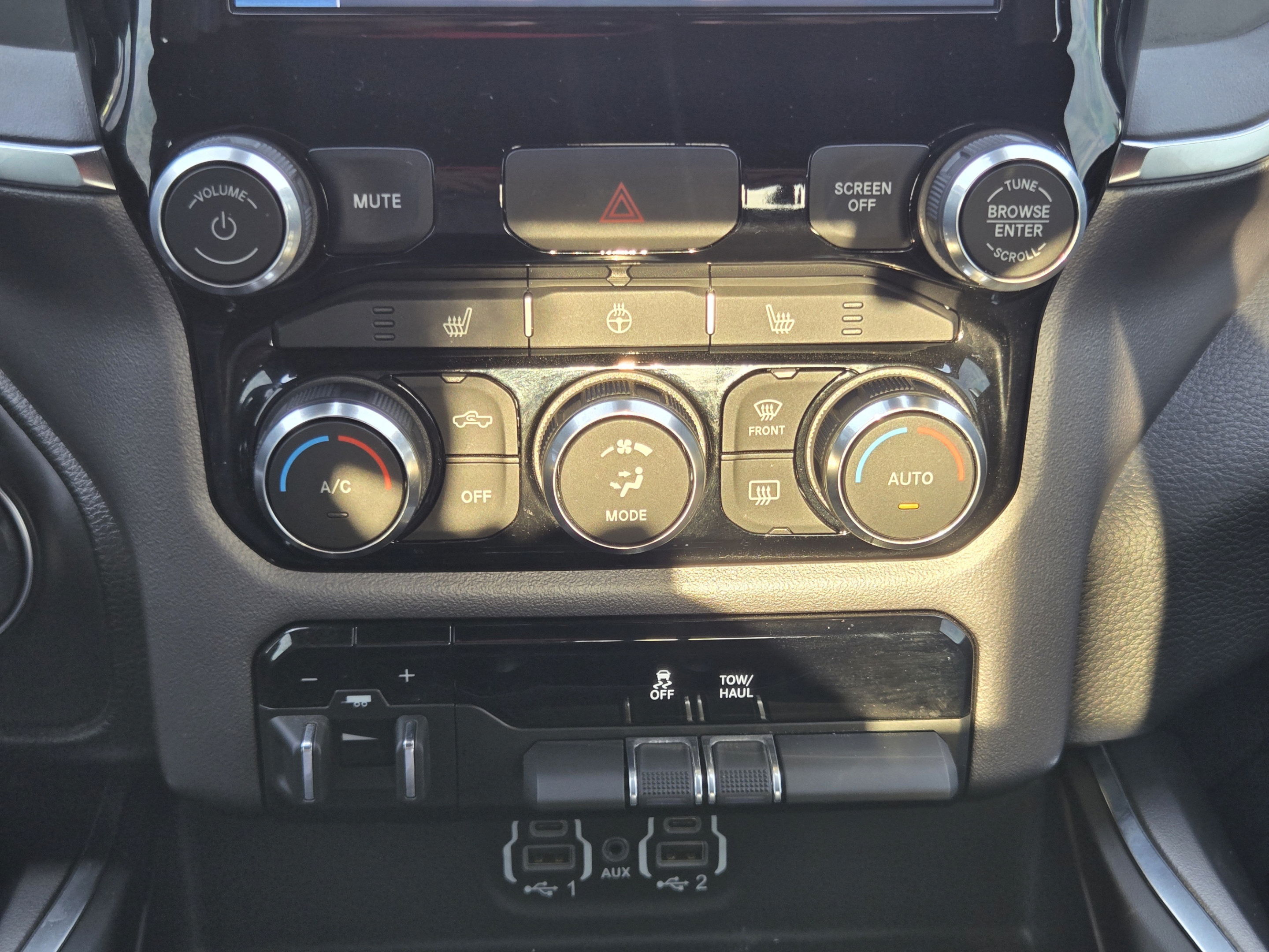 Used 2024 RAM 1500 Lone Star RWD image 15
