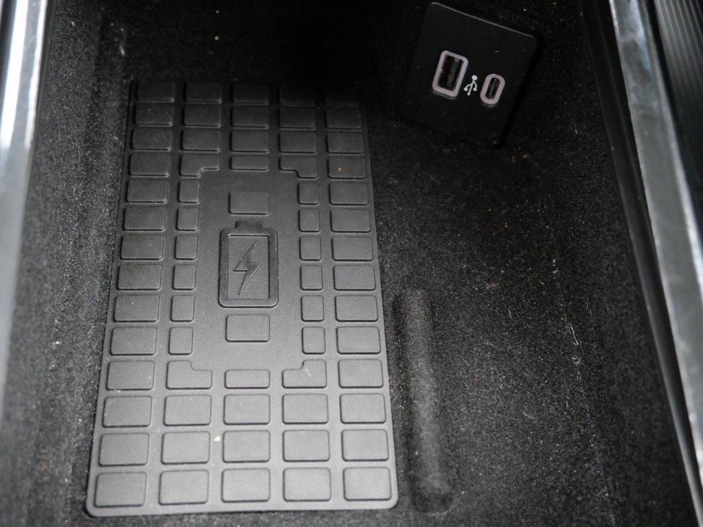 Used 2024 Lincoln Corsair AWD w/ Equipment Group 101A image 28