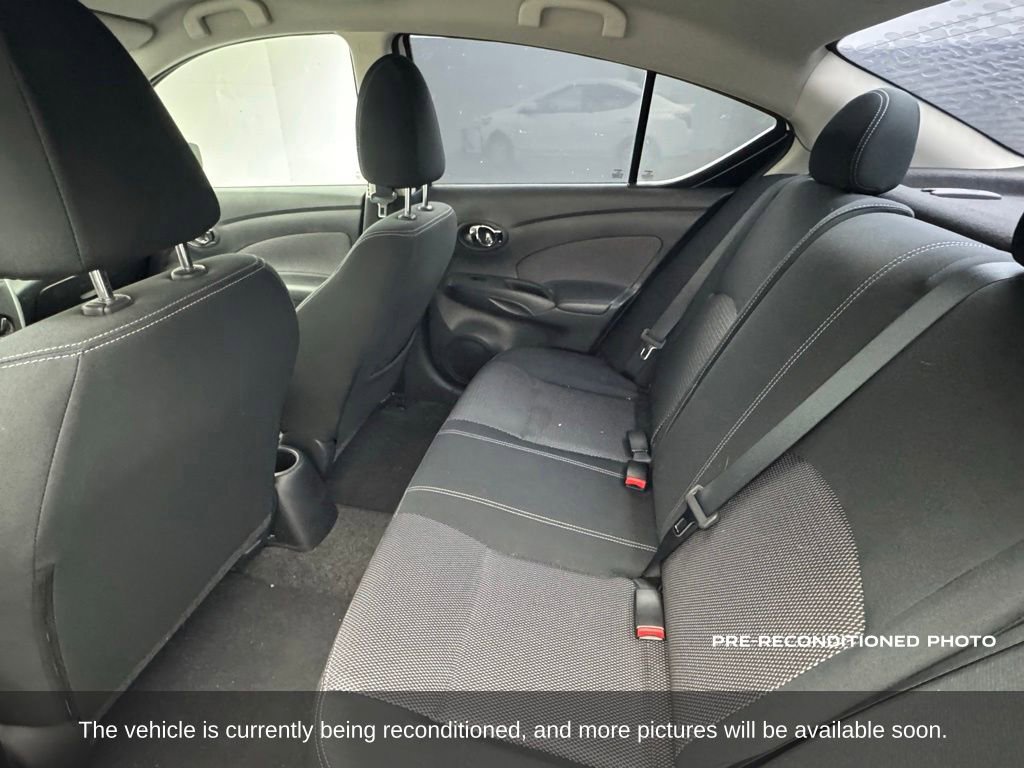 Used 2016 Nissan Versa SV FWD image 10