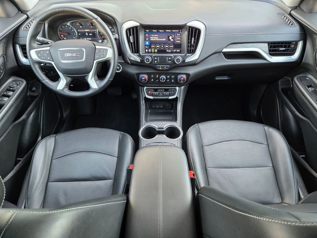 Used 2024 GMC Terrain SLT image 15