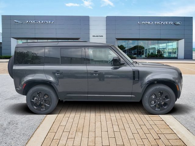 New 2026 Land Rover Defender 110 X-Dynamic SE AWD/4WD image 4