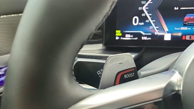 Used 2025 BMW 740i image 46