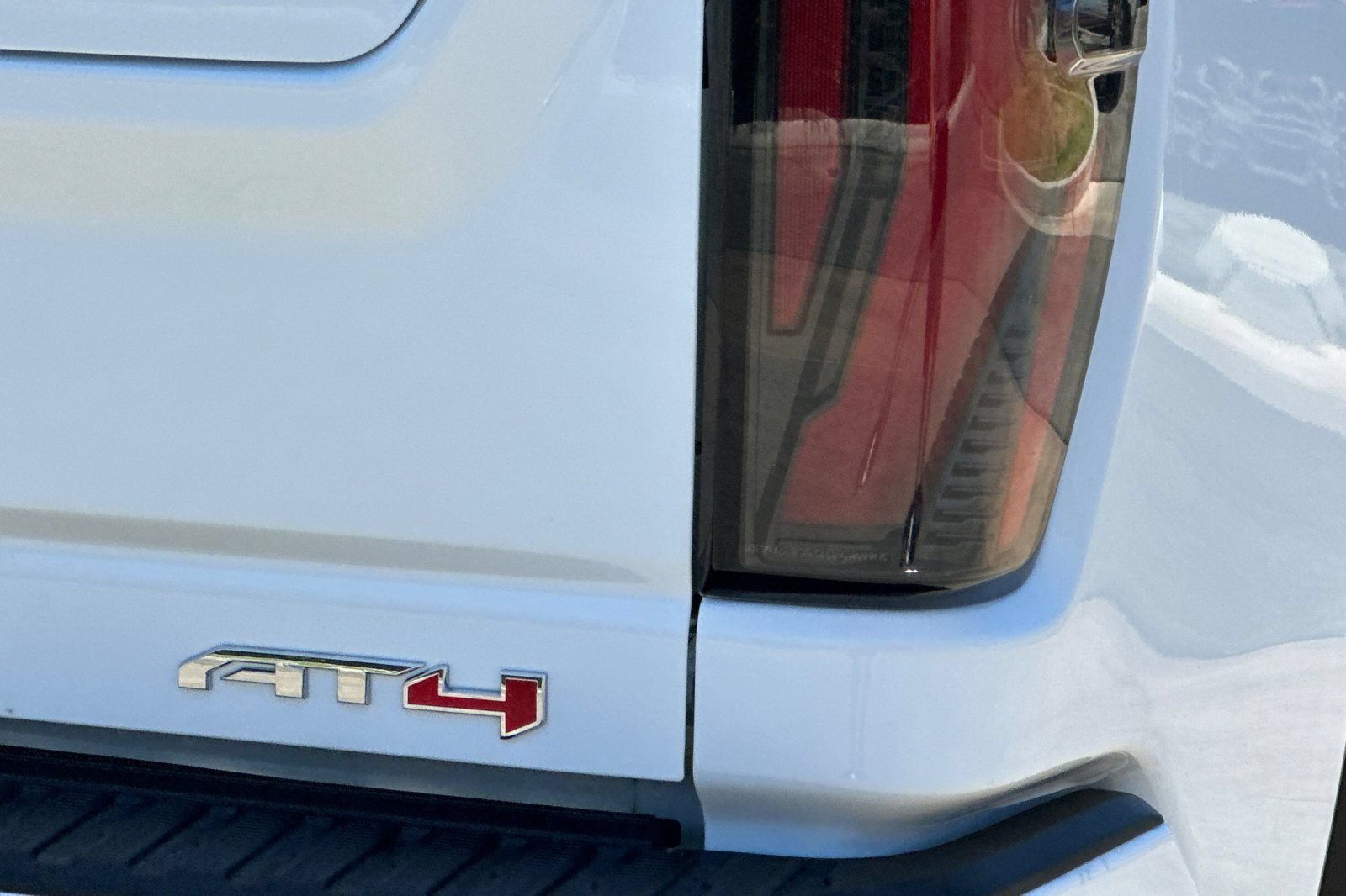 Certified 2025 GMC Sierra 2500 AT4 AWD/4WD image 28