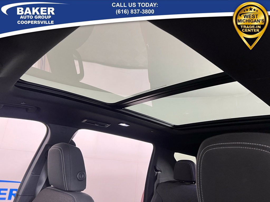 New 2026 Chevrolet Traverse LT w/ Sun and Wheel Package AWD/4WD image 24