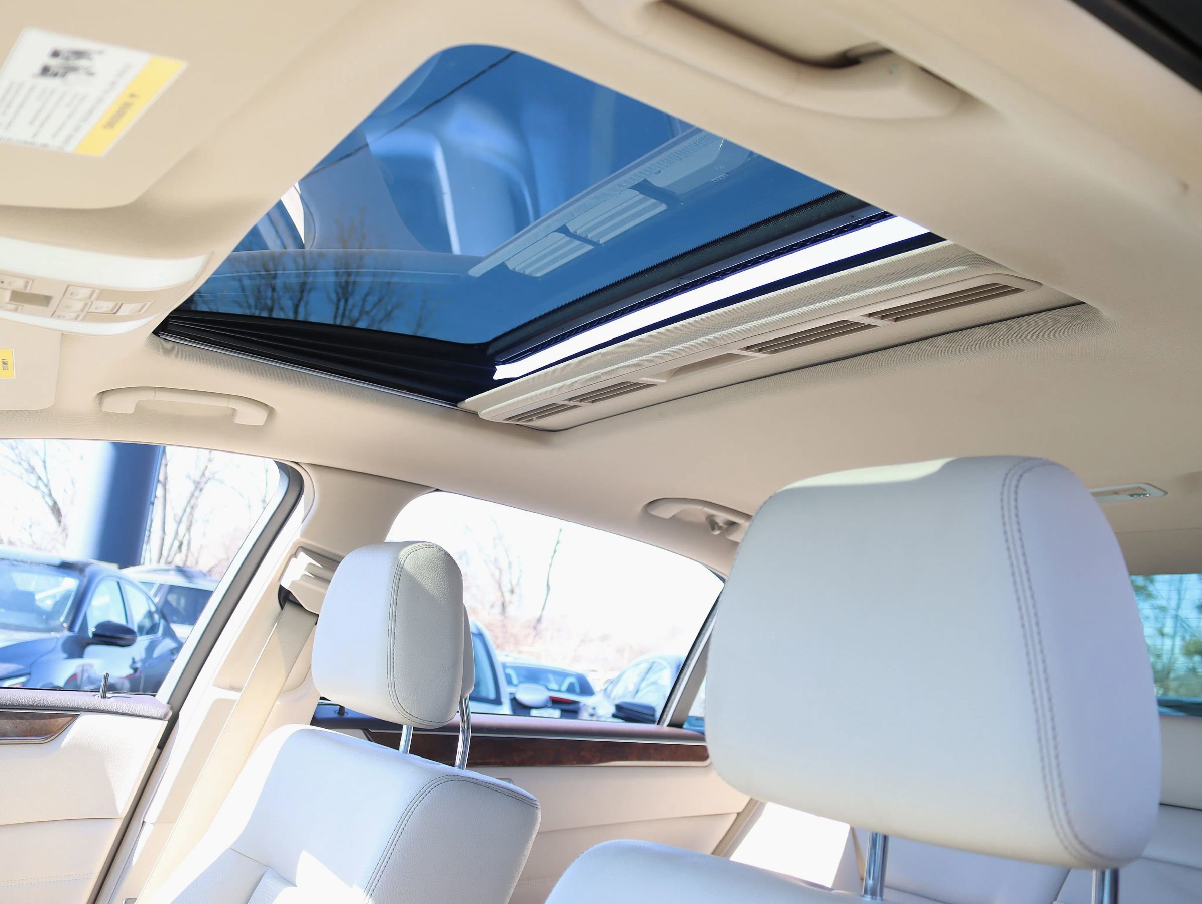 Used 2014 Mercedes-Benz E 350 E 350 4MATIC Sedan 4D image 31