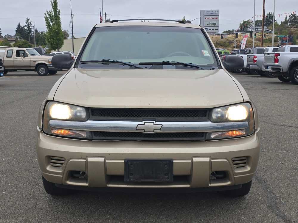 Used 2004 Chevrolet TrailBlazer LS w/ LS Preferred Equipment Group AWD/4WD image 12