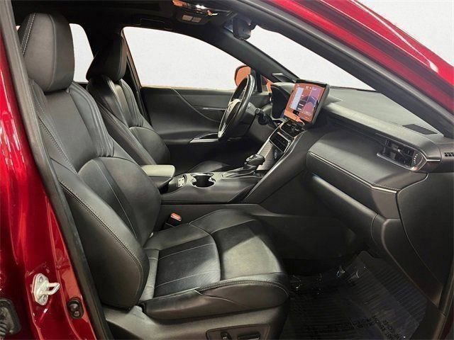 Used 2021 Toyota Venza Limited w/ Advanced Technology Package image 25