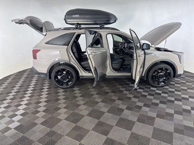 Certified 2025 Kia Sorento SX Prestige AWD/4WD image 15