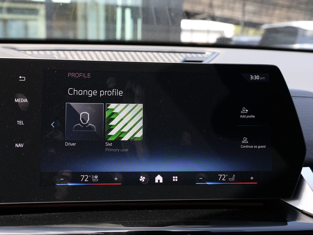 Used 2025 BMW X2 xDrive28i w/ Convenience Package image 31