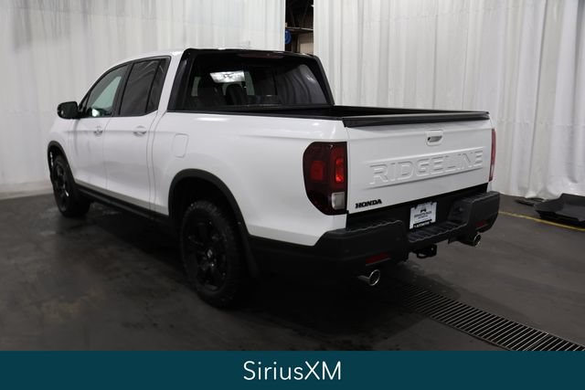 New 2026 Honda Ridgeline Black Edition image 4