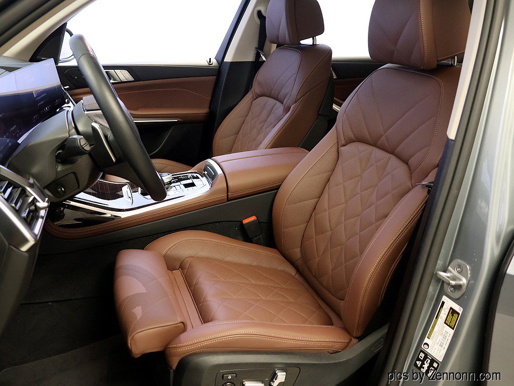 Certified 2026 BMW X7 xDrive40i AWD/4WD image 10