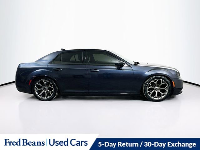 Used 2017 Chrysler 300 S image 9