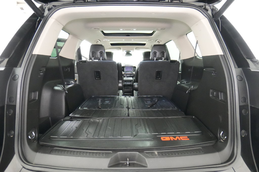 Used 2019 GMC Acadia Denali w/ Technology Package AWD/4WD image 29