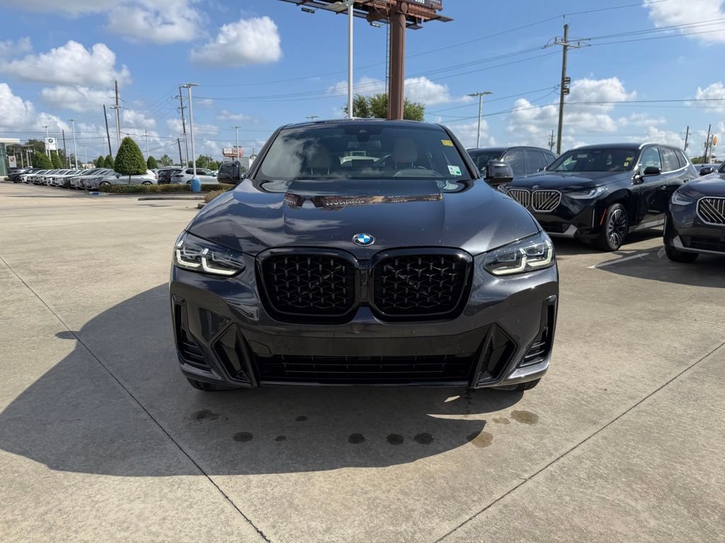 Certified 2024 BMW X4 xDrive30i w/ Premium Package AWD/4WD image 2