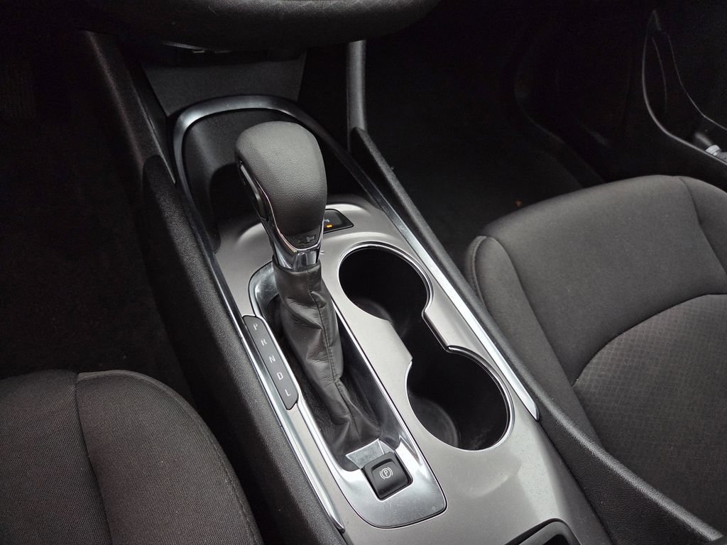 Used 2025 Chevrolet Malibu LT FWD image 11