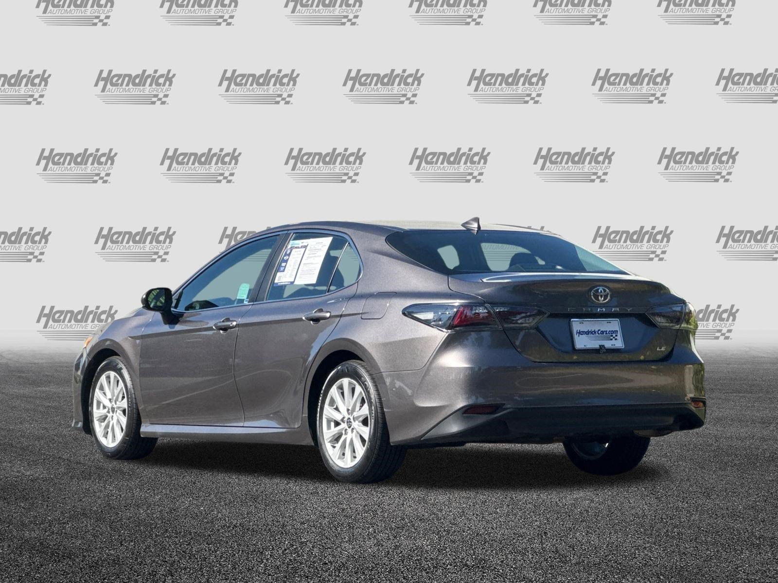 Used 2020 Toyota Camry LE FWD image 7