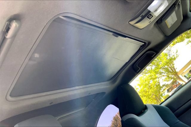 Used 2015 Scion tC FWD image 22