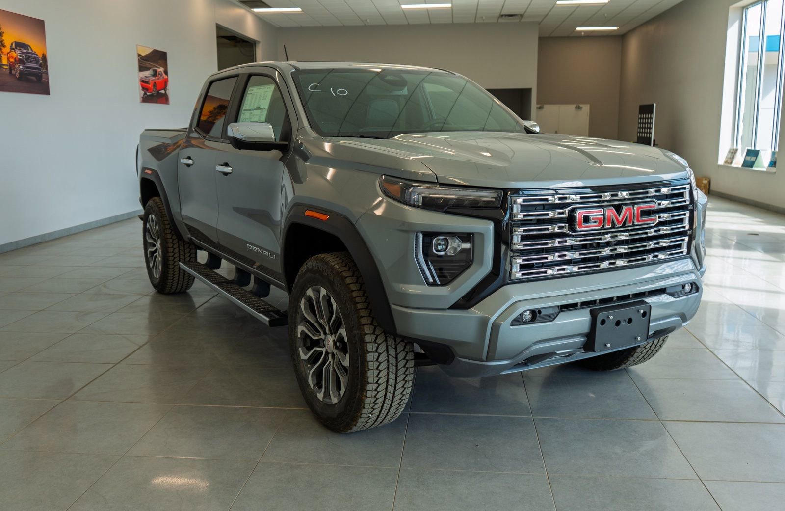 New 2026 GMC Canyon Denali image 3