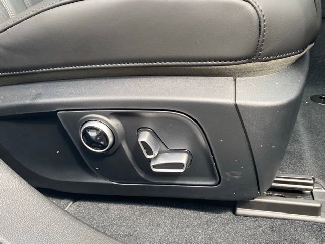 Used 2024 Maserati Levante GT Ultima image 40