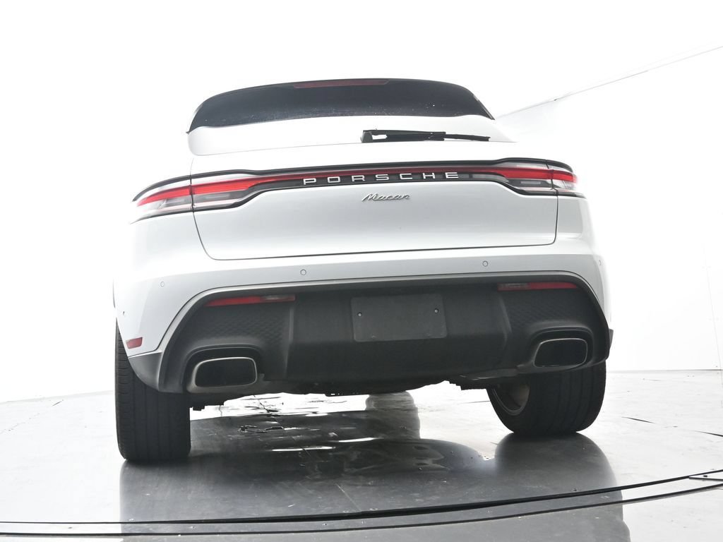 Certified 2023 Porsche Macan AWD/4WD image 45