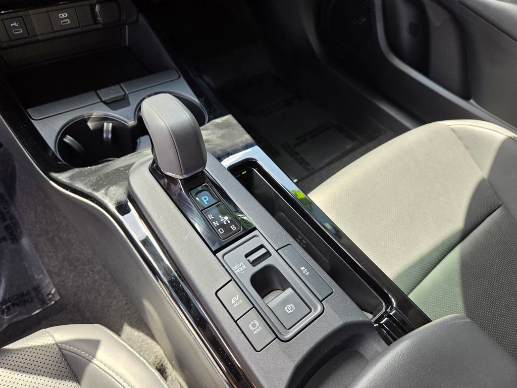Used 2023 Toyota Prius XLE FWD image 26