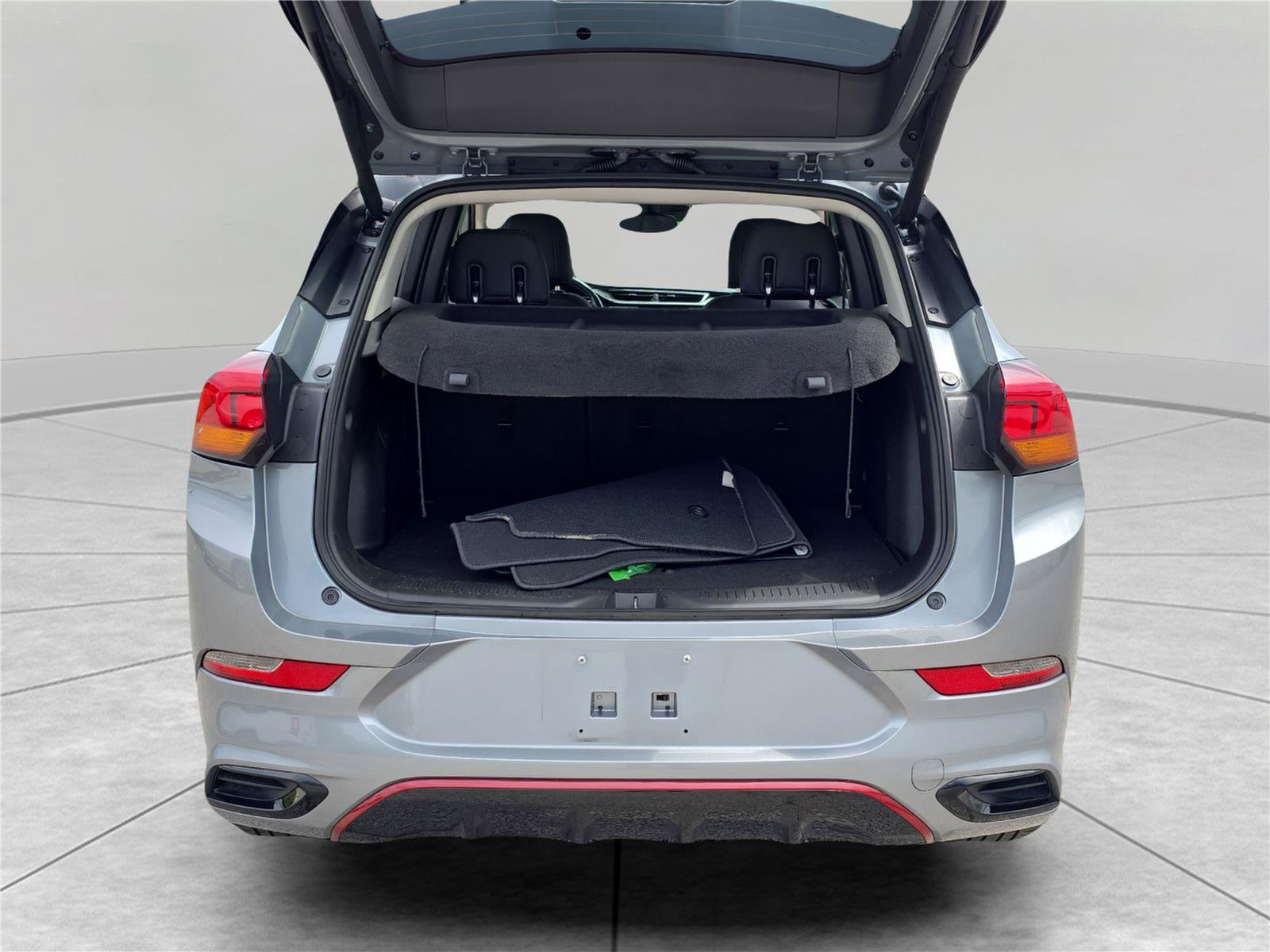Used 2023 Buick Encore GX Select w/ Sport Touring Package FWD image 14