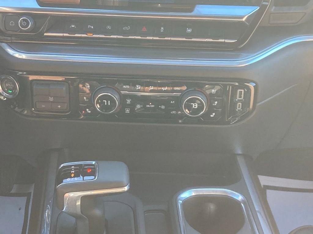 New 2025 Chevrolet Silverado 1500 High Country w/ High Country Premium Package AWD/4WD image 19