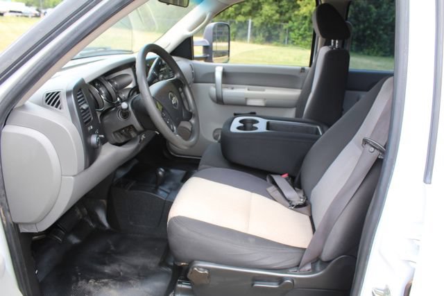 Used 2007 Chevrolet Silverado 2500 W/T AWD/4WD image 22