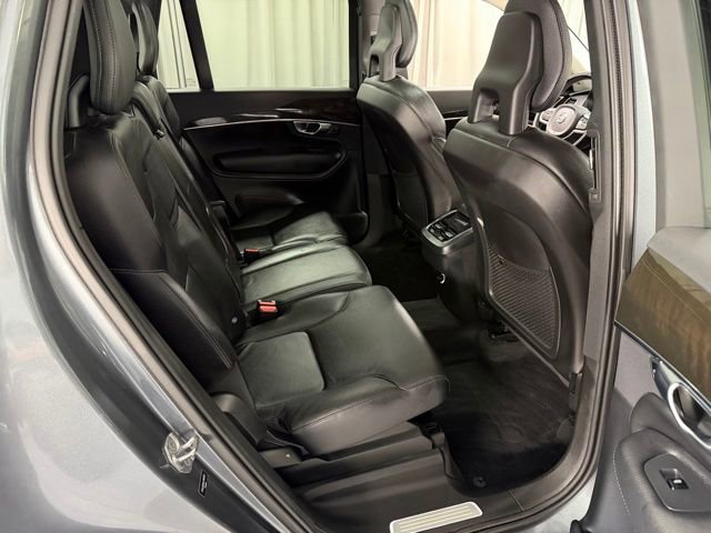 Used 2018 Volvo XC90 T6 Momentum w/ Convenience Package image 8