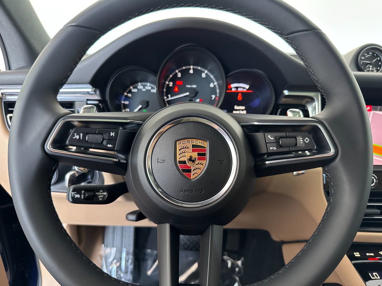 New 2026 Porsche Macan AWD/4WD image 26