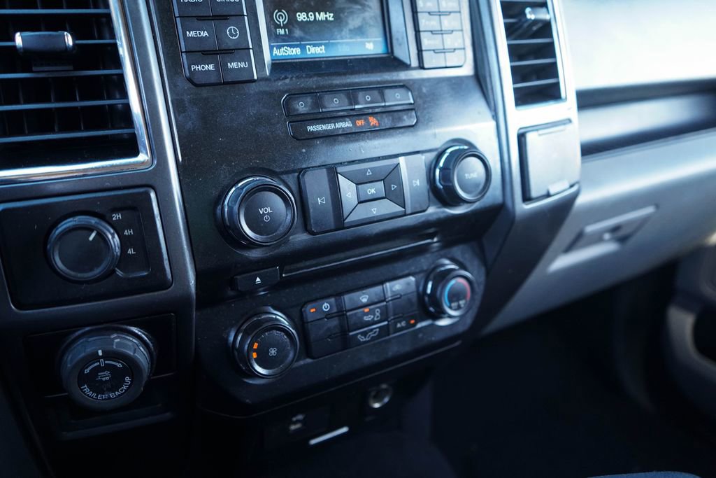 Used 2016 Ford F150 XLT w/ Trailer Tow Package image 23