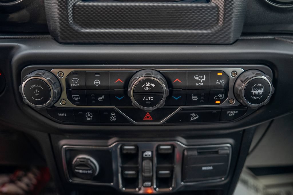 Used 2021 Jeep Wrangler Unlimited Sport AWD/4WD image 26
