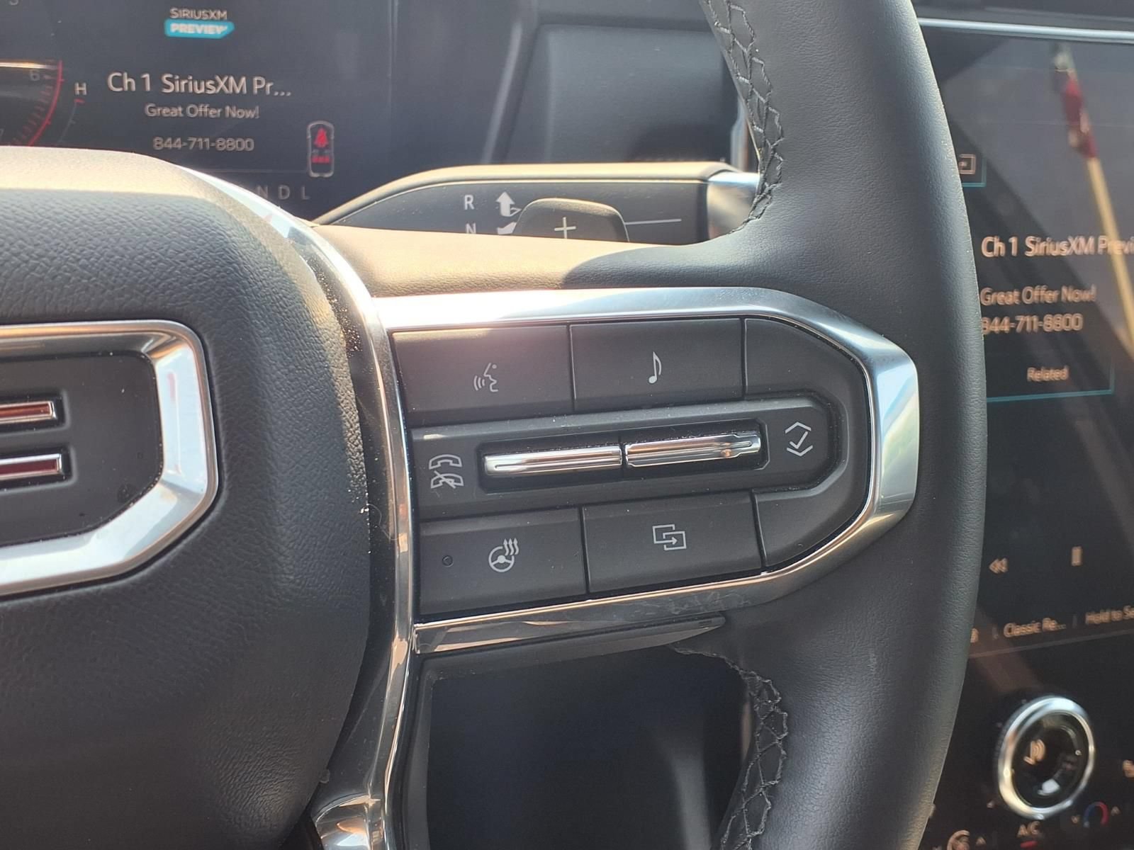 Used 2025 GMC Terrain Elevation AWD/4WD image 15