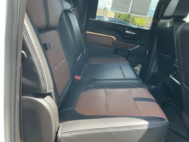 Used 2022 Chevrolet Silverado 3500 High Country w/ Technology Package AWD/4WD image 26