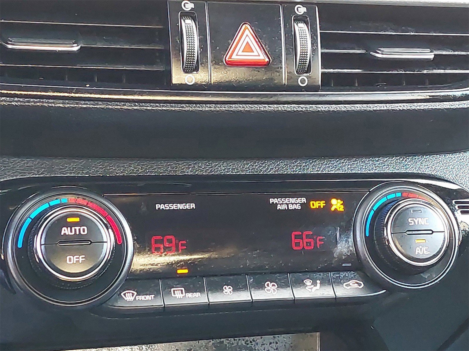 Certified 2022 Kia Forte GT image 26